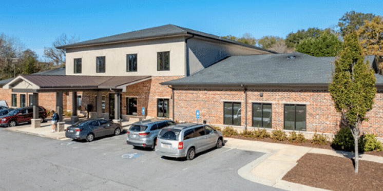 Picture of a medical office building in Gainesville, GA